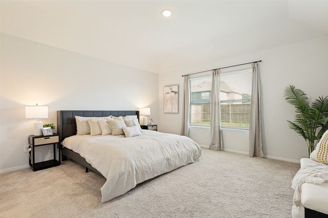 553 Meadow Run Drive, Van Alstyne, TX 75495