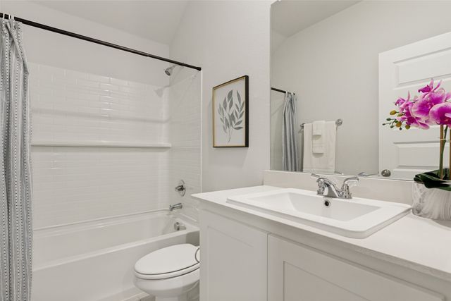 553 Meadow Run Drive, Van Alstyne, TX 75495