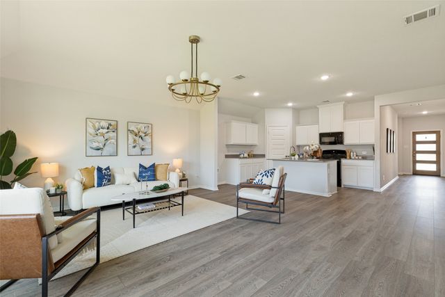553 Meadow Run Drive, Van Alstyne, TX 75495