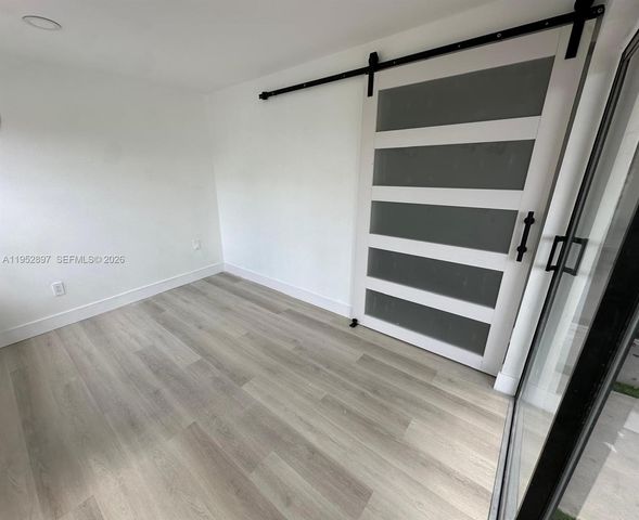 9734 NW 5th Ter 9734, Miami, FL 33172