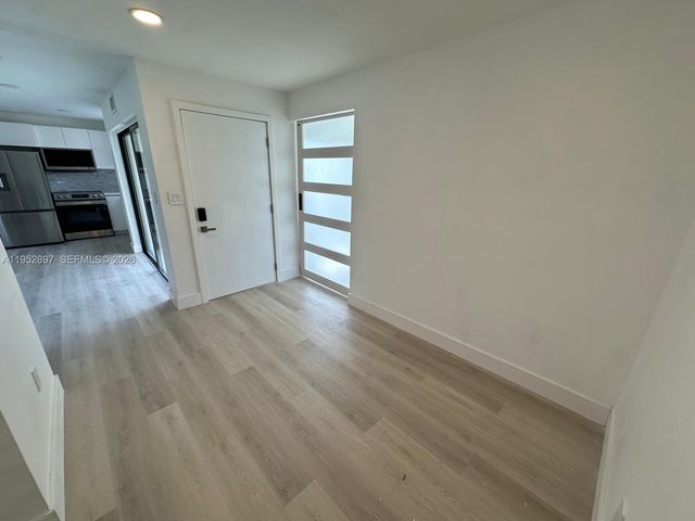 9734 NW 5th Ter 9734, Miami, FL 33172