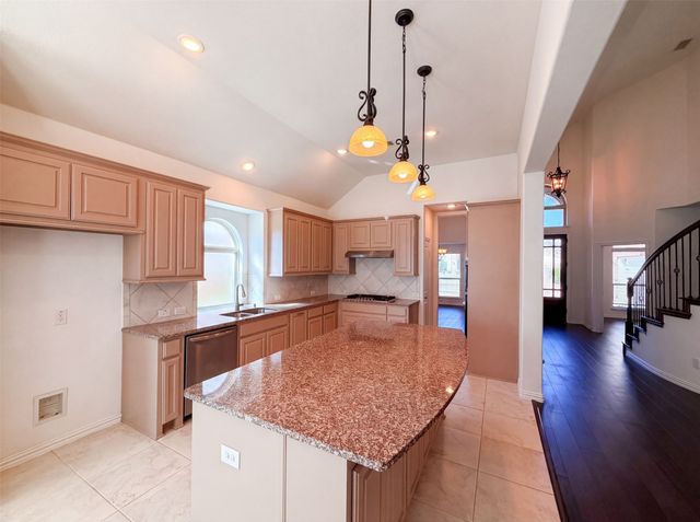 4305 Curlew Lane, Garland, TX 75043