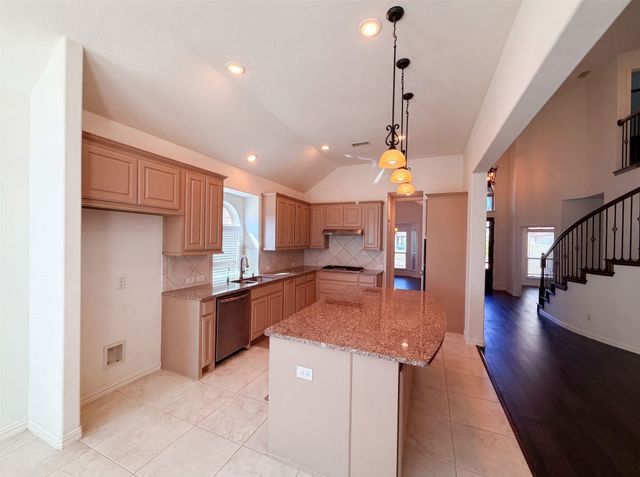 4305 Curlew Lane, Garland, TX 75043