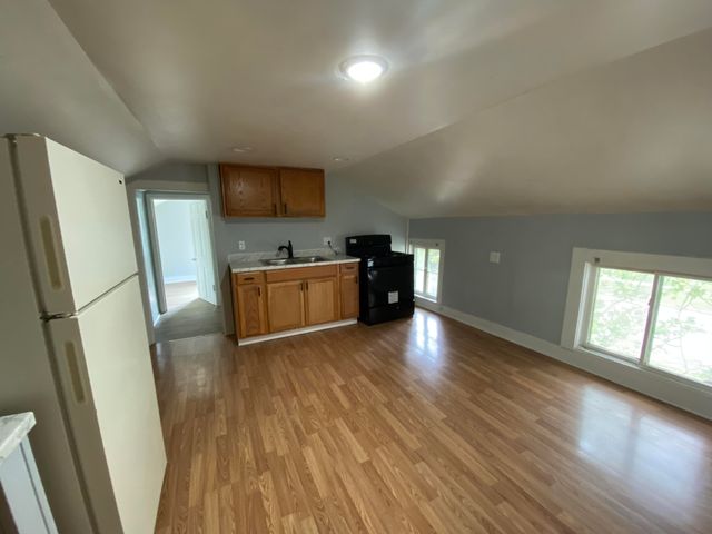 527 W Cedar Street, Kalamazoo City, MI 49007