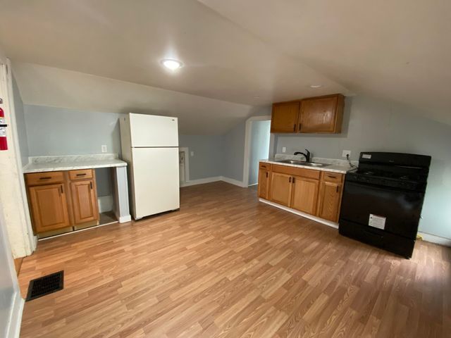 527 W Cedar Street, Kalamazoo City, MI 49007