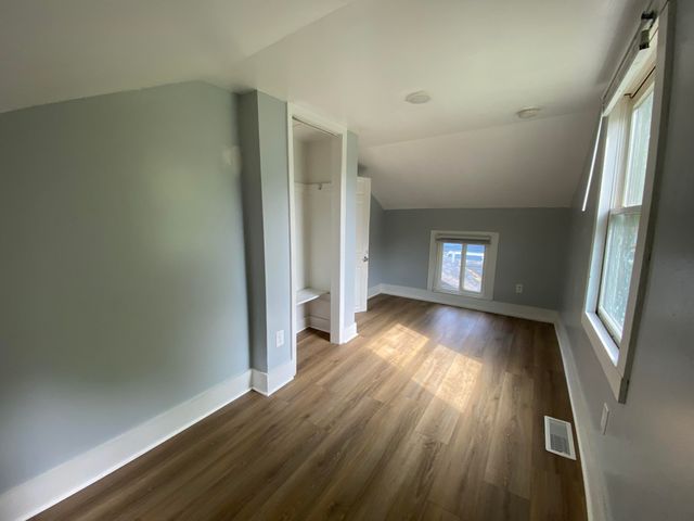 527 W Cedar Street, Kalamazoo City, MI 49007