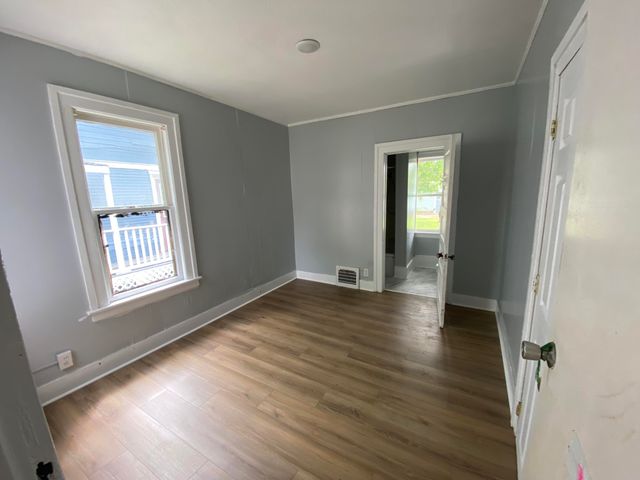 527 W Cedar Street, Kalamazoo City, MI 49007