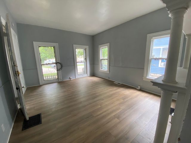 527 W Cedar Street, Kalamazoo City, MI 49007