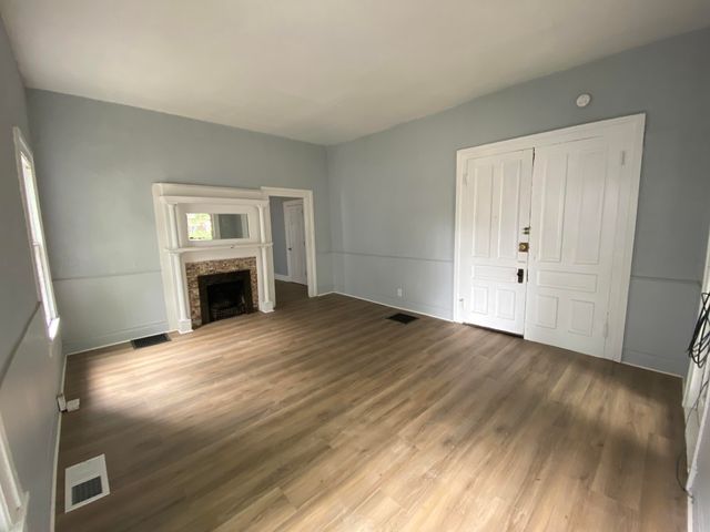 527 W Cedar Street, Kalamazoo City, MI 49007