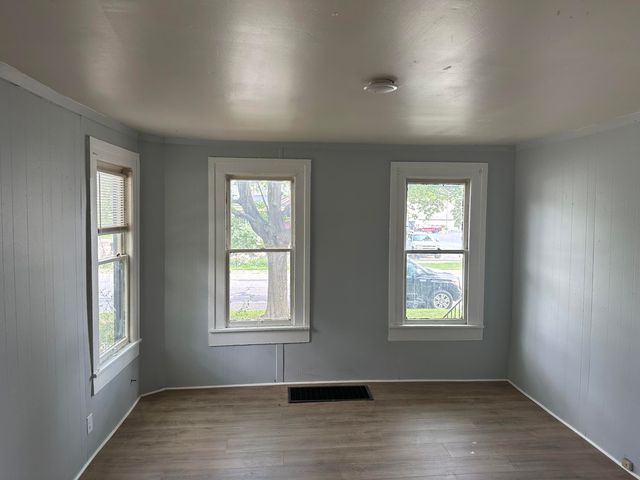 527 W Cedar Street, Kalamazoo City, MI 49007