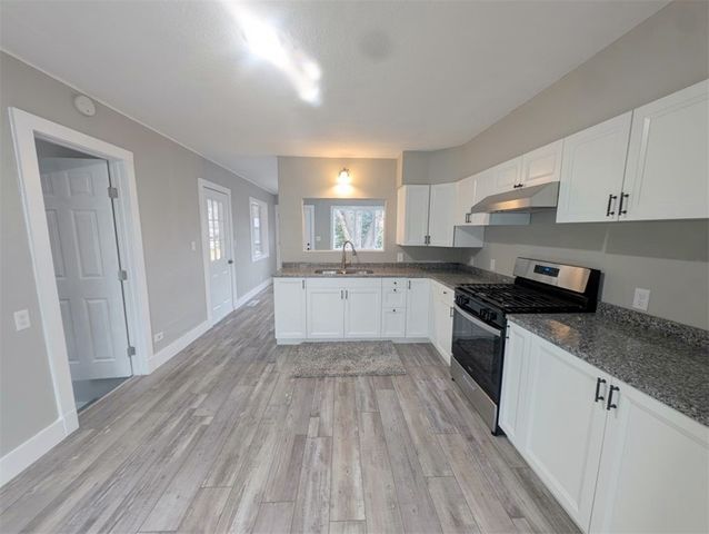 901 S Ash Street, Harrison, AR 72601