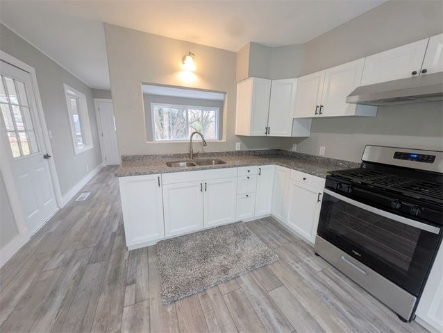 901 S Ash Street, Harrison, AR 72601