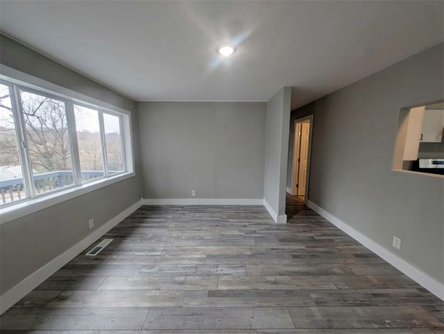 901 S Ash Street, Harrison, AR 72601