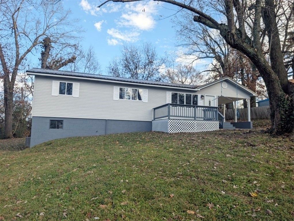 901 S Ash Street, Harrison, AR 72601