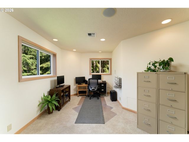 545 Bartel Rd, Cannon Beach, OR 97110