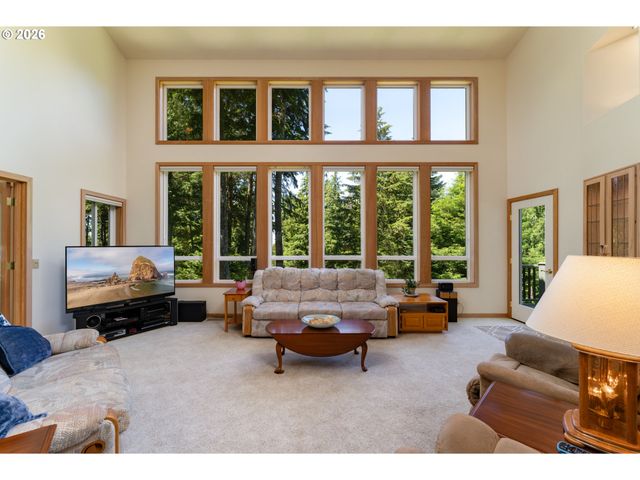 545 Bartel Rd, Cannon Beach, OR 97110