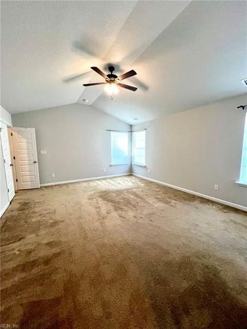 124 Blessing CIR, Suffolk, VA 23434