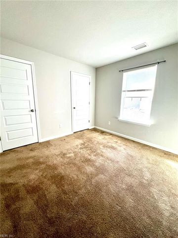 124 Blessing CIR, Suffolk, VA 23434