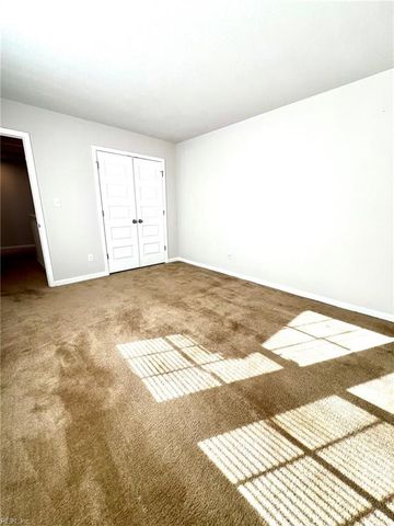 124 Blessing CIR, Suffolk, VA 23434