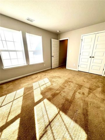 124 Blessing CIR, Suffolk, VA 23434