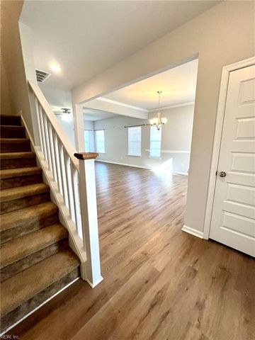 124 Blessing CIR, Suffolk, VA 23434