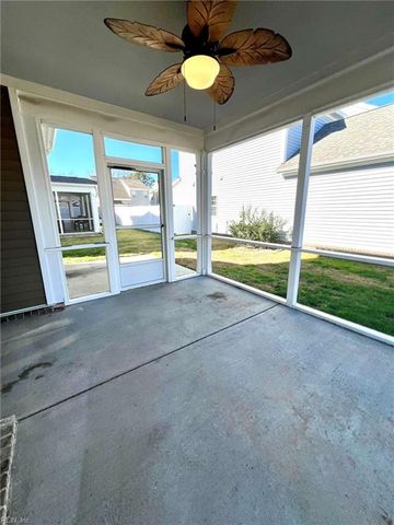 124 Blessing CIR, Suffolk, VA 23434