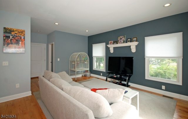 30 Capner St, Flemington Boro, NJ 08822