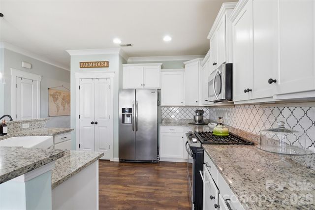 10022 Wrigley Drive, Charlotte, NC 28273