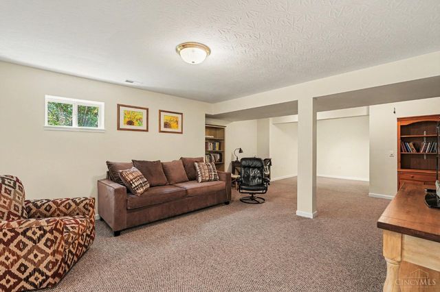 6154 Pondside Drive, Hamilton Twp, OH 45039
