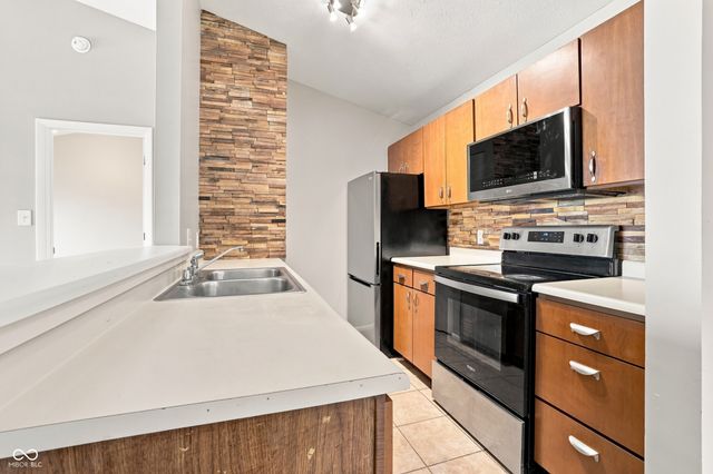 4351 Village Parkway Circle W 12, Indianapolis, IN 46254
