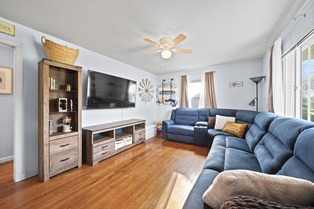 656 Mayhill Road, Springfield, OH 45504