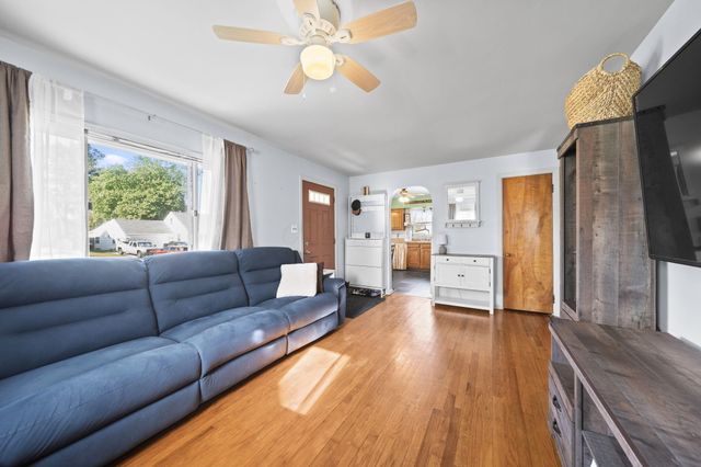 656 Mayhill Road, Springfield, OH 45504