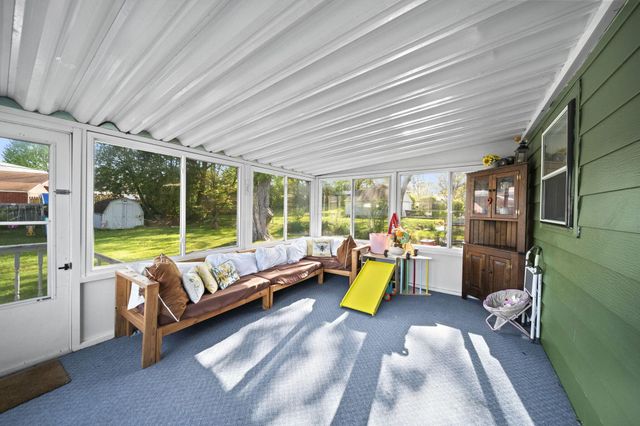 656 Mayhill Road, Springfield, OH 45504