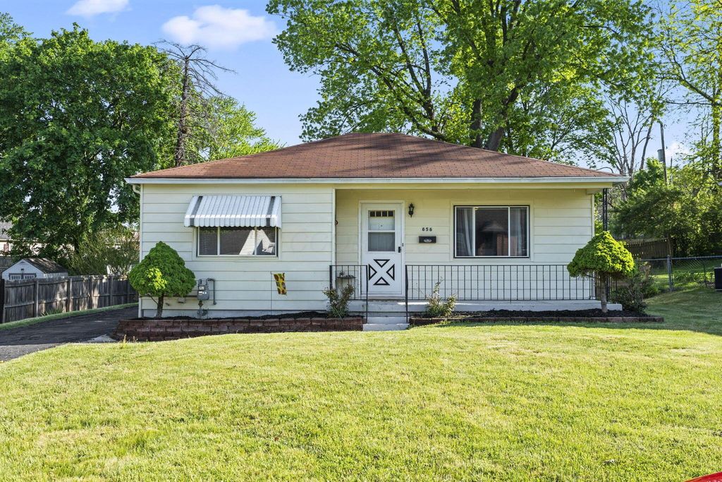 656 Mayhill Road, Springfield, OH 45504