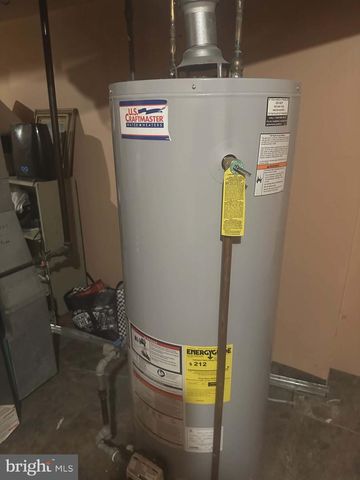 2701 WHITE AVE, Baltimore, MD 21214