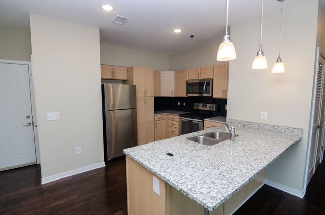 1118 Litton Ave Apt 216, Nashville, TN 37216