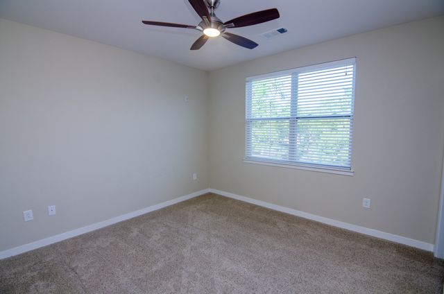1118 Litton Ave Apt 216, Nashville, TN 37216