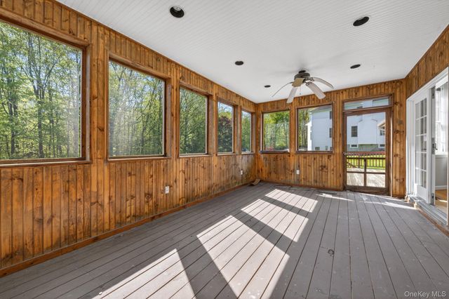 6 Martingale Way, Pawling, NY 12564