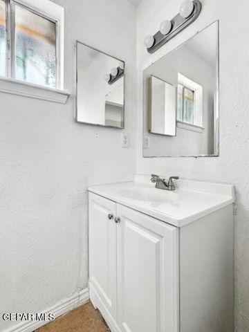 1604 JAMES CHISUM Drive, El Paso, TX 79936