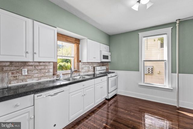 245 YORK ST, Hanover, PA 17331