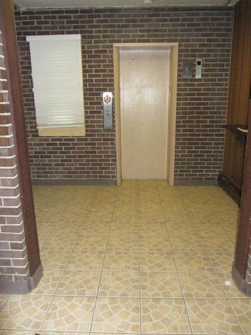 7610 W Grand Avenue 3D, Elmwood Park, IL 60707