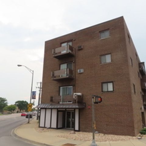 7610 W Grand Avenue 3D, Elmwood Park, IL 60707