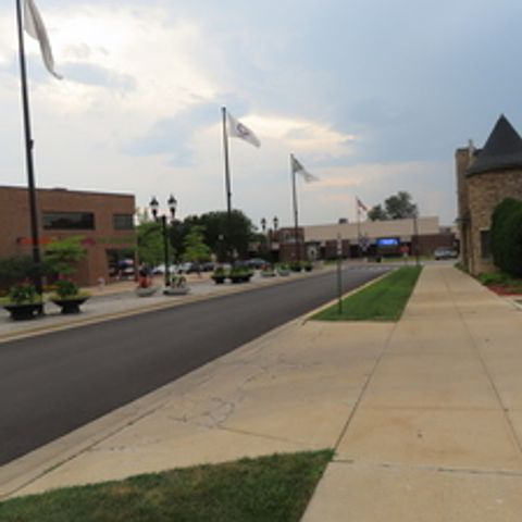 7610 W Grand Avenue 3D, Elmwood Park, IL 60707