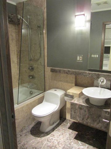 7610 W Grand Avenue 3D, Elmwood Park, IL 60707