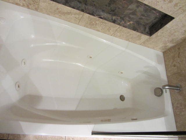 7610 W Grand Avenue 3D, Elmwood Park, IL 60707