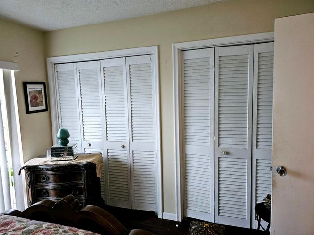 102 Easthampton E E, West Palm Beach, FL 33417