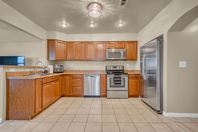 55 College St, N, Mc Ewen, TN 37101