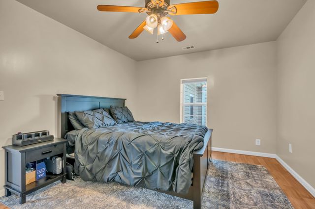 55 College St, N, Mc Ewen, TN 37101