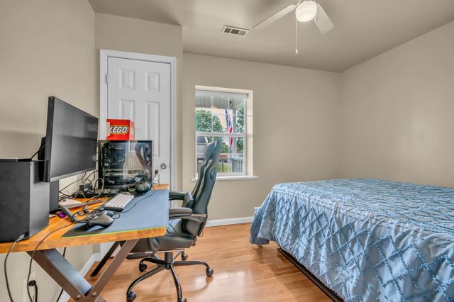 55 College St, N, Mc Ewen, TN 37101