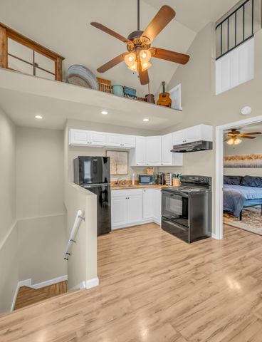 55 College St, N, Mc Ewen, TN 37101